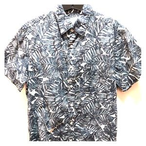 Gap short sleeve button down Hawaiian shirt
